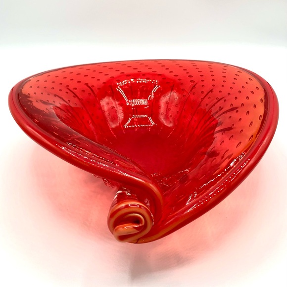 Beautiful Strawberry Glass tray - Picture 2 of 9
